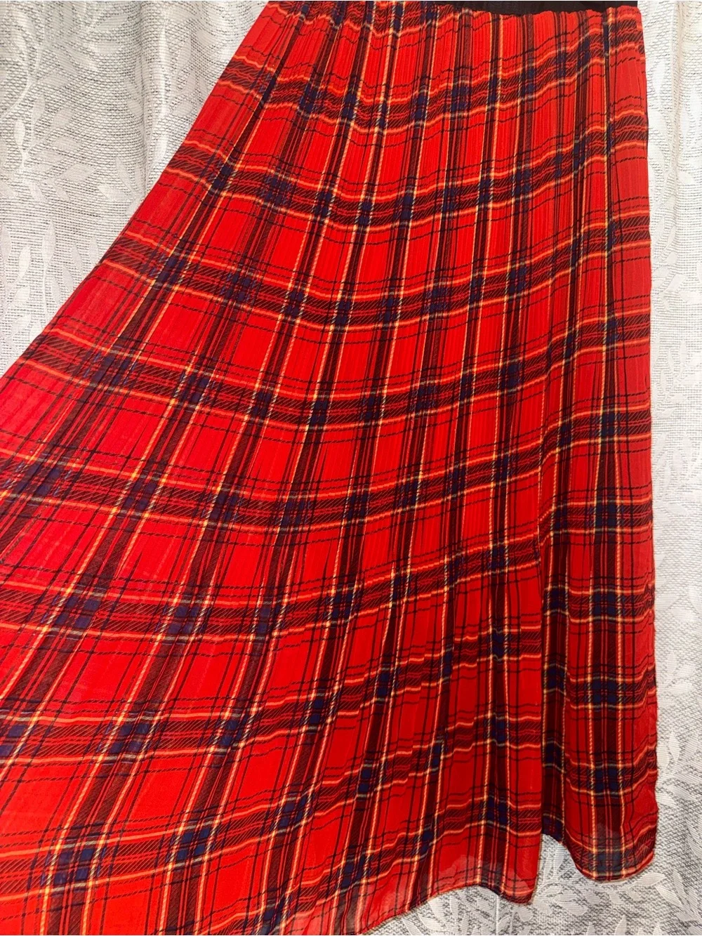 N/A vibrant red